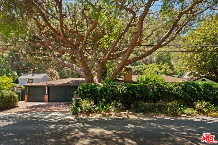 1821 Mandeville Canyon Road, Los Angeles, CA 90049 - #2