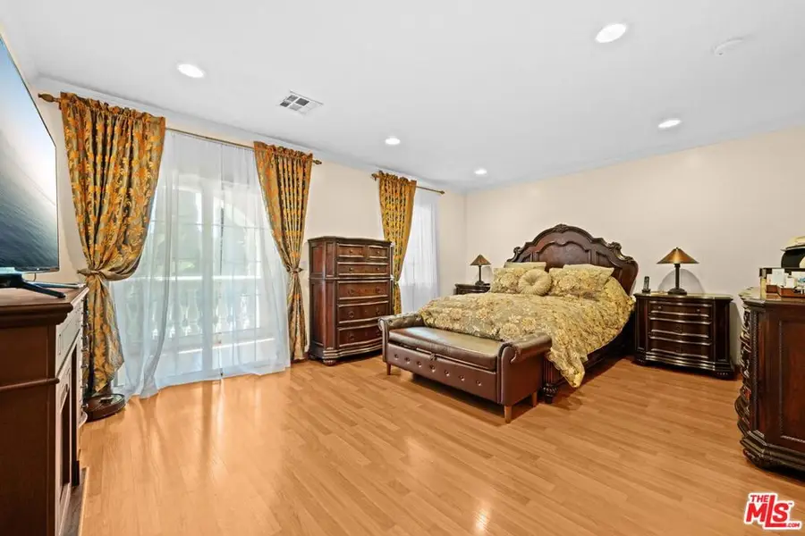 7601 Hollywood Boulevard, Los Angeles, CA 90046 - #2