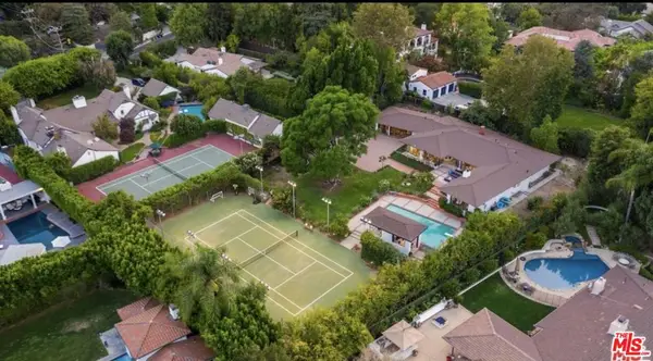 4678 White Oak Avenue, Los Angeles, CA 91316