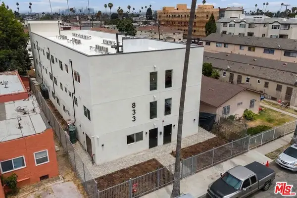 833 W 84th Street, Los Angeles, CA 90044
