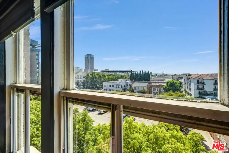 325 W 3rd Street #410, Long Beach, CA 90802 - #3