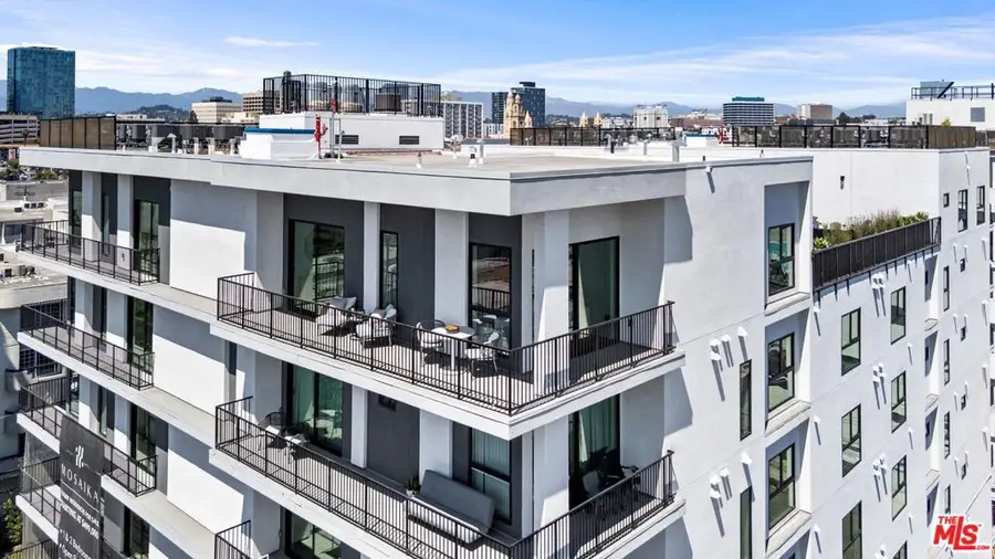 904 S New Hampshire Avenue #309, Los Angeles, CA 90006 - #3