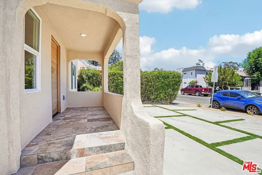 2541 Carmona Avenue, Los Angeles, CA 90016 - #3