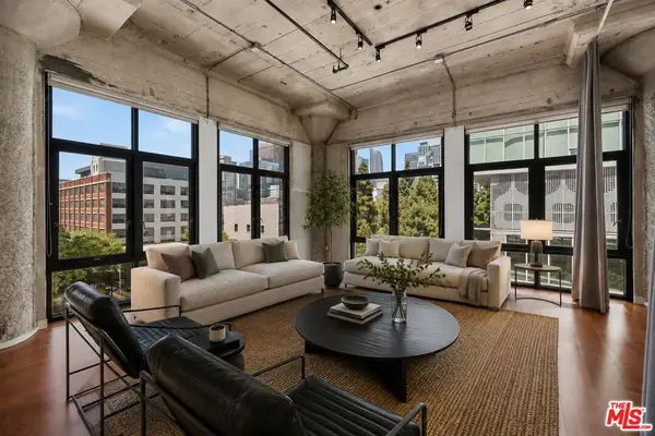 330 W 11th Street #406, Los Angeles, CA 90015