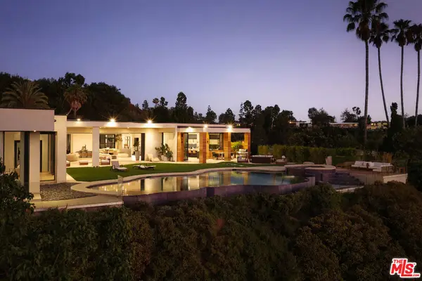 455 Castle Place, Beverly Hills, CA 90210