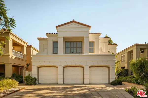 23216 Park Corniche, Calabasas, CA 91302