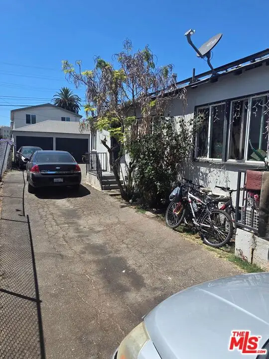 8719 Orchard Avenue, Los Angeles, CA 90044 - #3