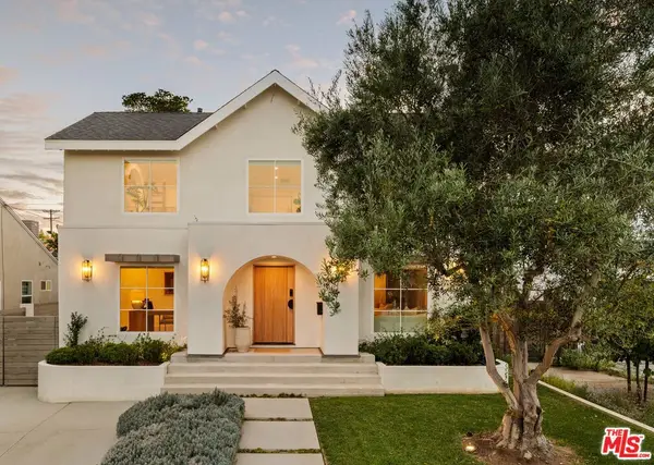 7867 Yorktown Avenue, Los Angeles, CA 90045