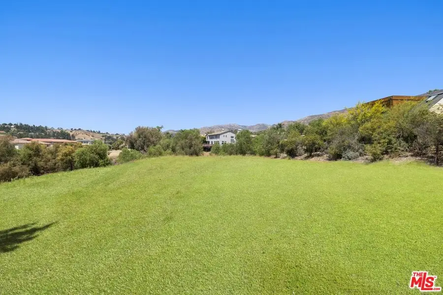 18149 Knoll Hill, Granada Hills, CA 91344 - #2