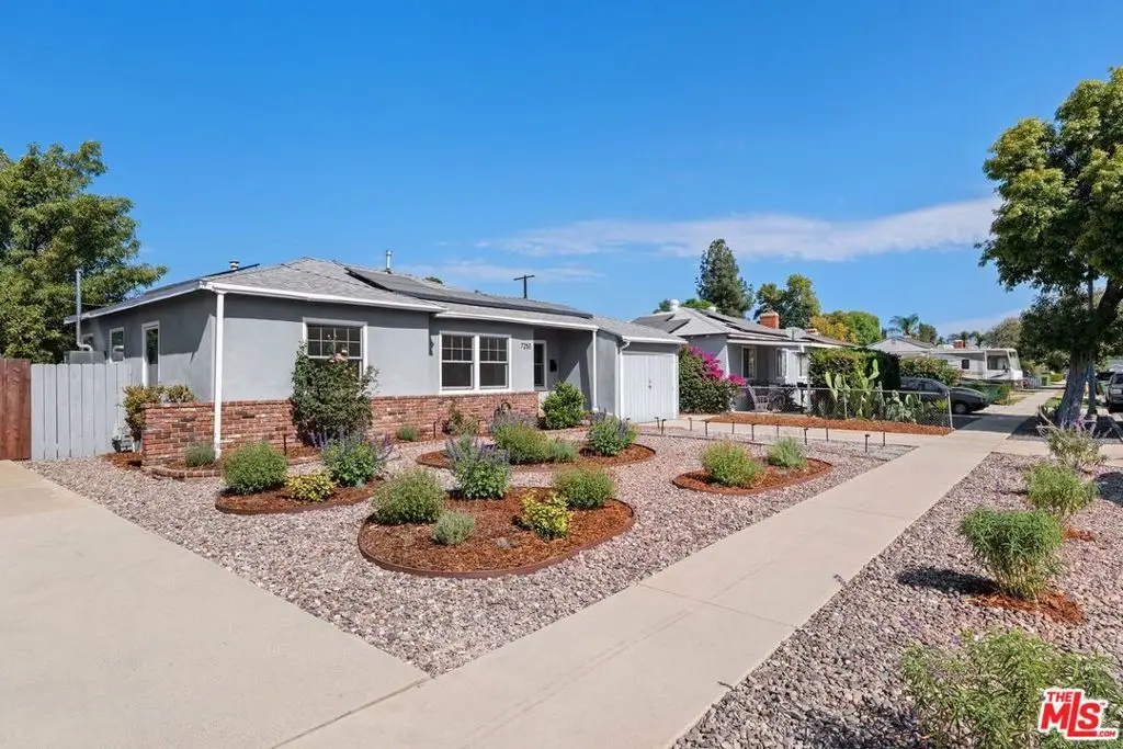 7253 Yolanda Avenue, Reseda, CA 91335 - #1
