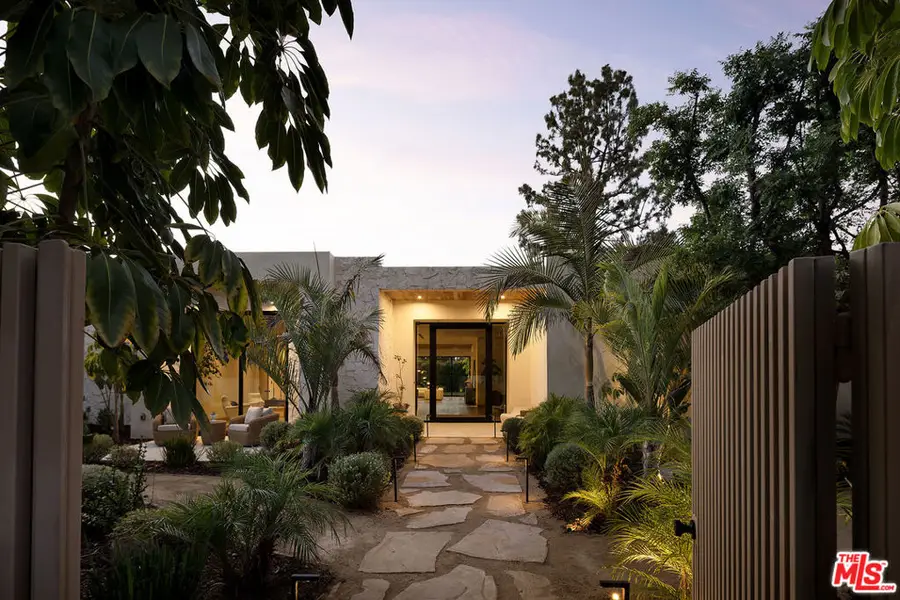 5105 Oakdale Avenue, Woodland Hills, CA 91364 - #3