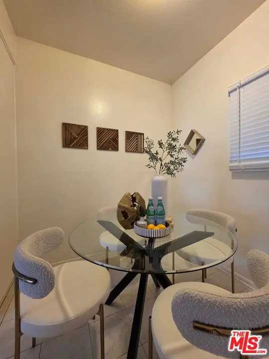 431 S Kingsley Drive #205, Los Angeles, CA 90020 - #3