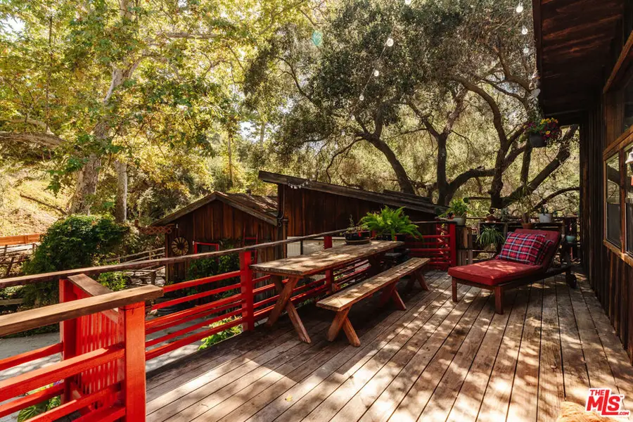 21513 Highvale Trail, Topanga, CA 90290 - #2