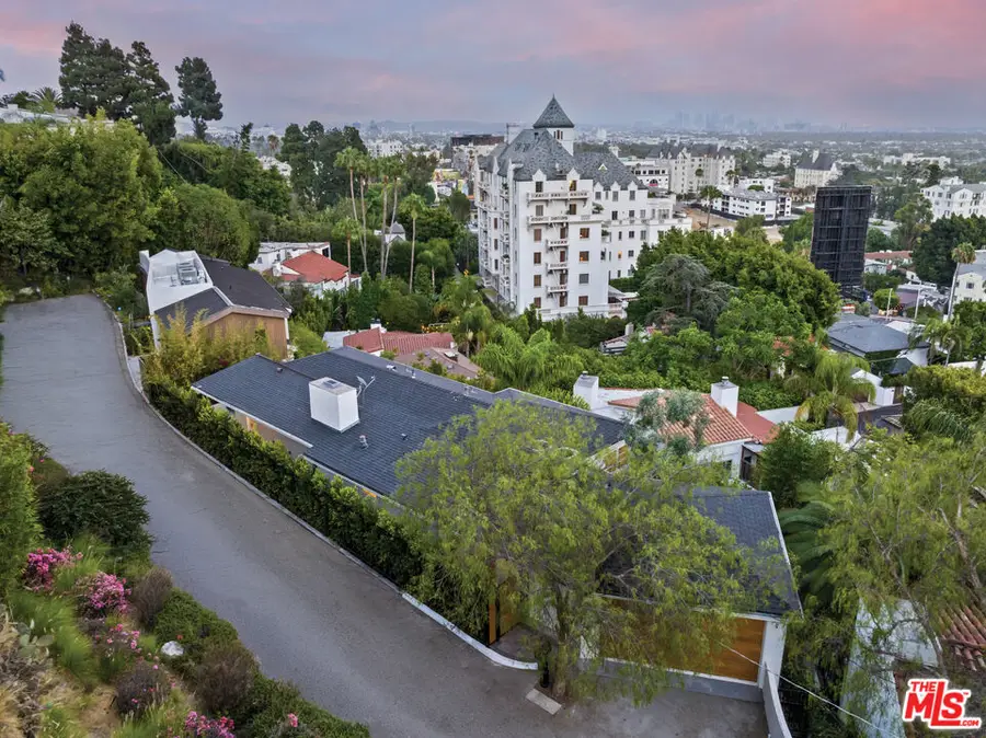8276 Woodshill Trail, Los Angeles, CA 90069 - #2