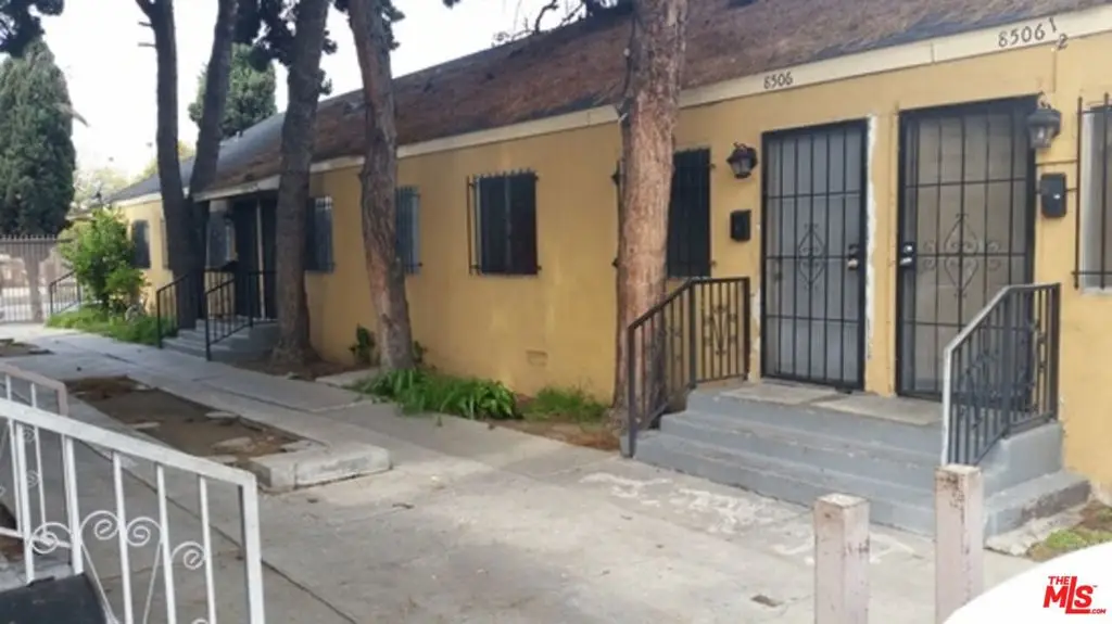 8504 S San Pedro Street, Los Angeles, CA 90003 - #1