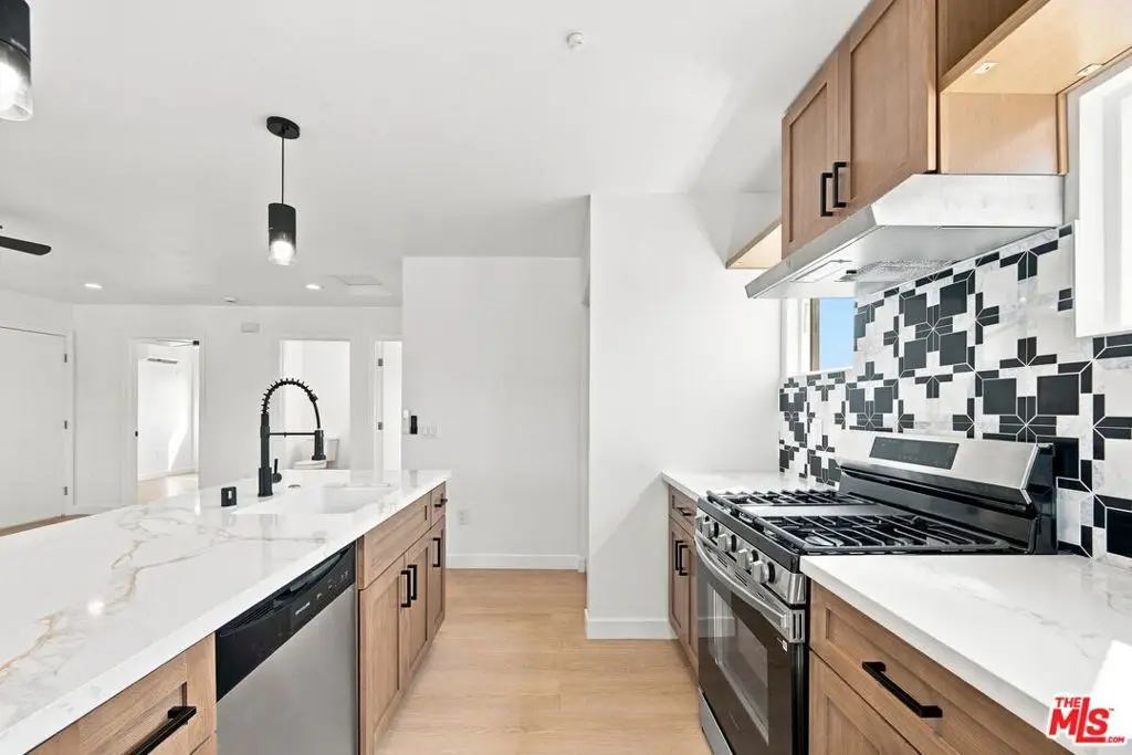 577 W Ave 28, Los Angeles, CA 90065 - #1