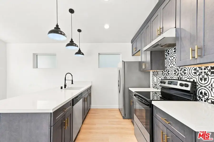 581 W Ave 28, Los Angeles, CA 90065 - #3