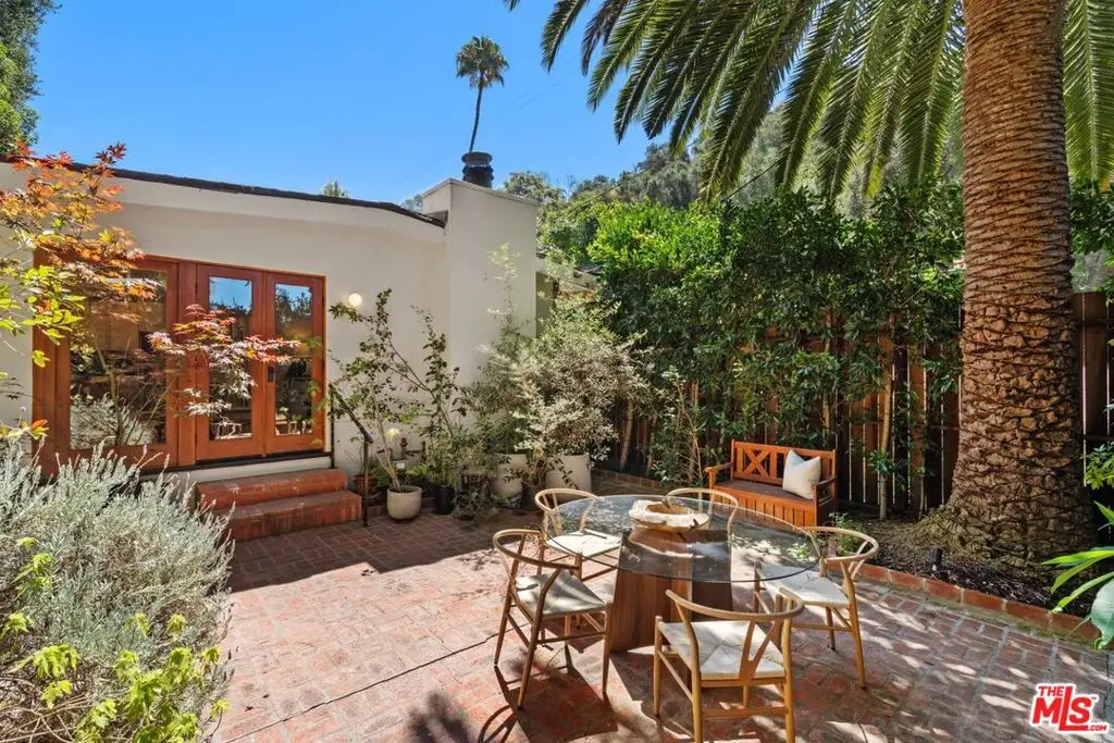 9667 Yoakum Drive, Los Angeles, CA 90210 - #1
