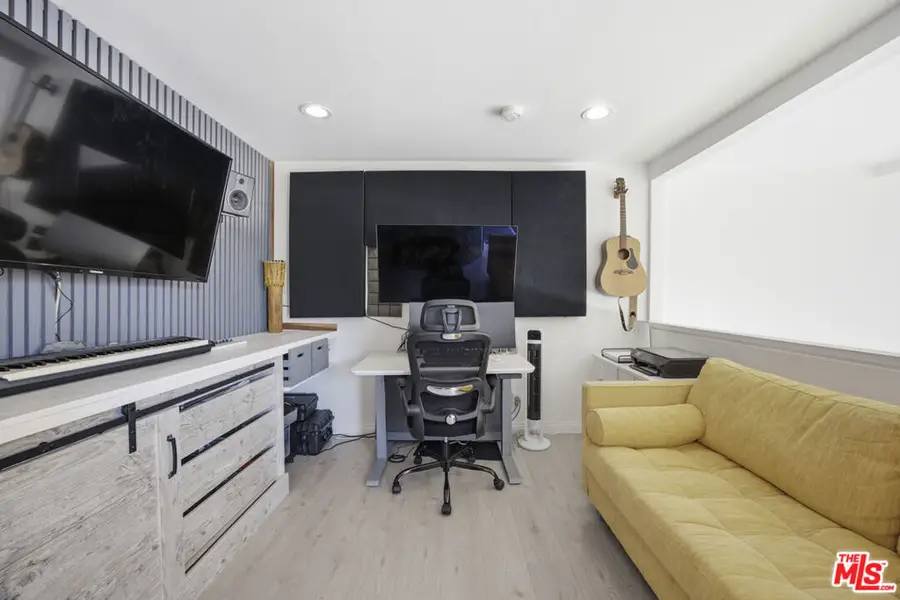 1900 Vine Street #303, Los Angeles, CA 90068 - #3