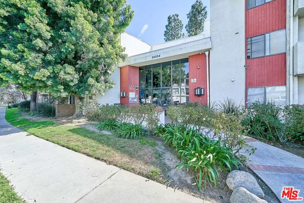 20234 Cantara Street #229, Winnetka, CA 91306 - #1