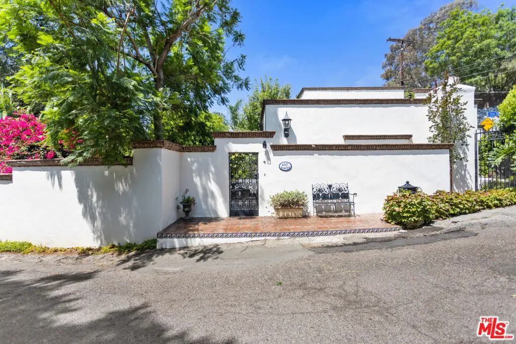 6317 Deep Dell Place, Los Angeles, CA 90068 - #1