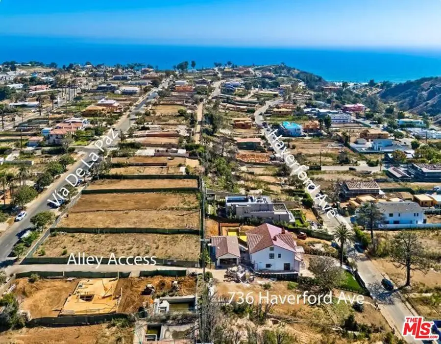 736 Haverford Avenue, Pacific Palisades, CA 90272 - #3