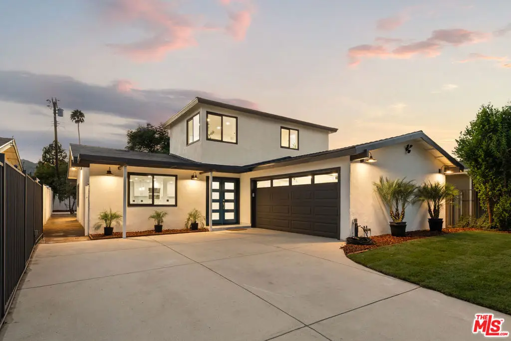 10425 Jordan Avenue, Chatsworth, CA 91311 - #1