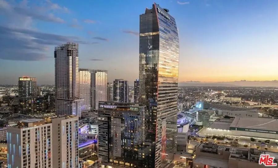 900 W Olympic Boulevard #32I, Los Angeles, CA 90015 - #2