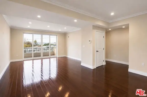 9049 Alcott Street #304, Los Angeles, CA 90035