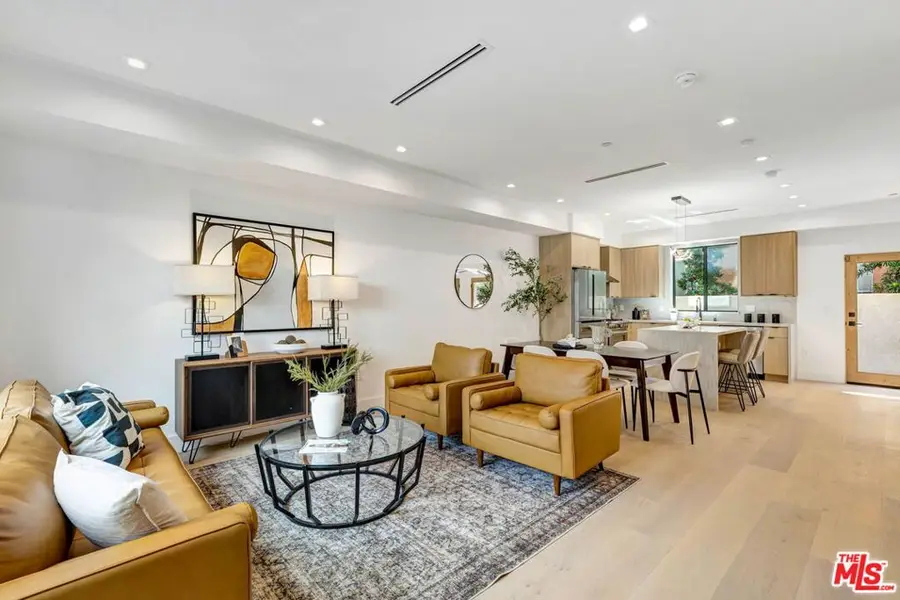 4329 Radford Avenue #2, Studio City, CA 91604 - #3