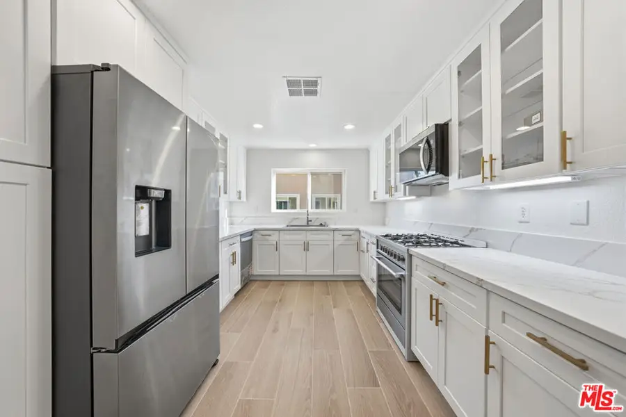 25715 Wagner Way #B, Stevenson Ranch, CA 91381 - #3