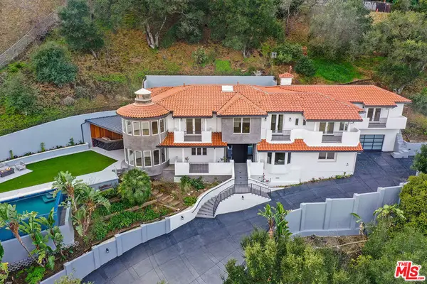 3373 Coldwater Canyon Avenue, Los Angeles, CA 91604