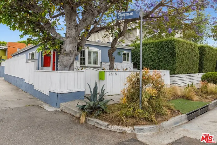 2615 Beach Avenue, Venice, CA 90291 - #3