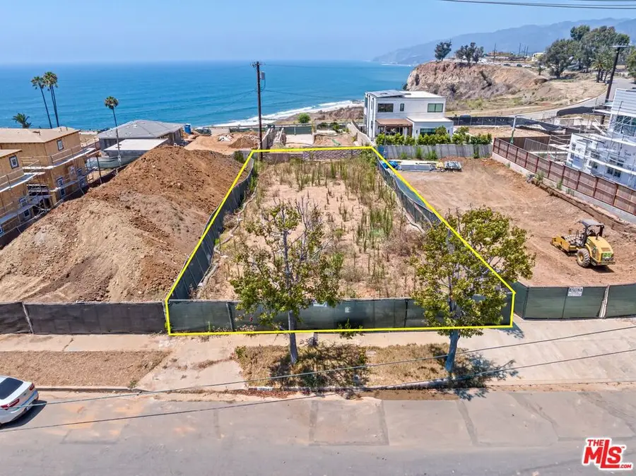 15234 Friends Street, Pacific Palisades, CA 90272 - #2