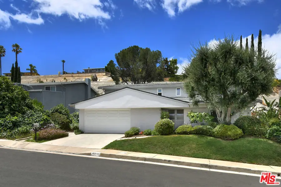 6041 Ellenview Avenue, Woodland Hills, CA 91367 - #3
