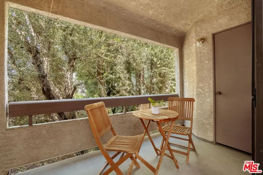 15231 Magnolia Boulevard #114, Sherman Oaks, CA 91403 - #3