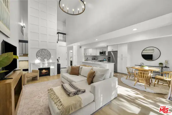 4425 Whitsett Avenue #214, Los Angeles, CA 91604