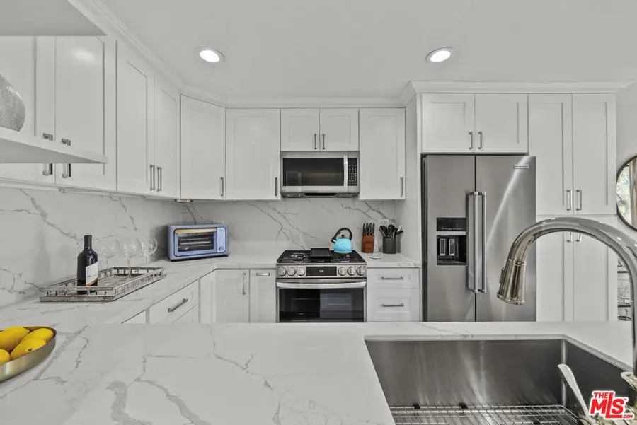 4425 Whitsett Avenue #214, Studio City, CA 91604 - #3