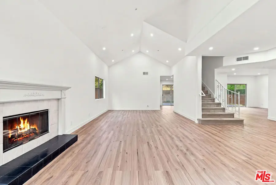 9400 Aqueduct Avenue, North Hills, CA 91343 - #2