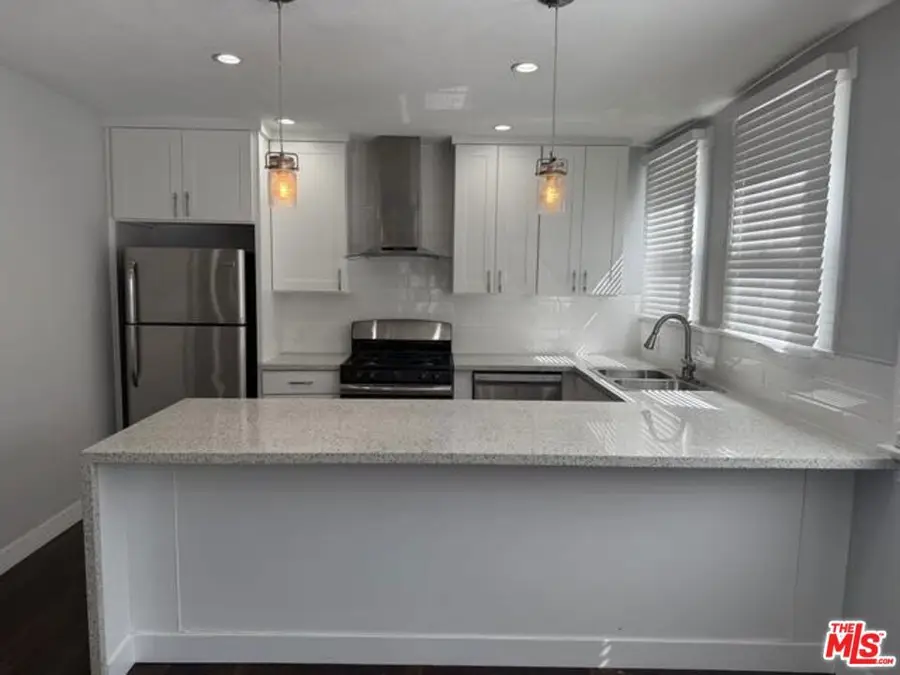 1750 N La Brea Avenue, Los Angeles, CA 90046 - #3