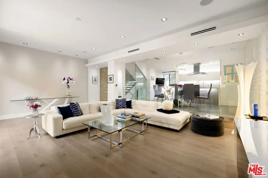 9305 Burton Way #A, Beverly Hills, CA 90210 - #3