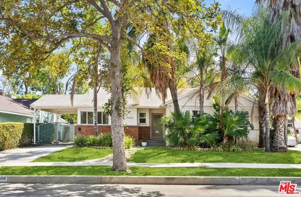 19408 Calvert Street, Los Angeles, CA 91335