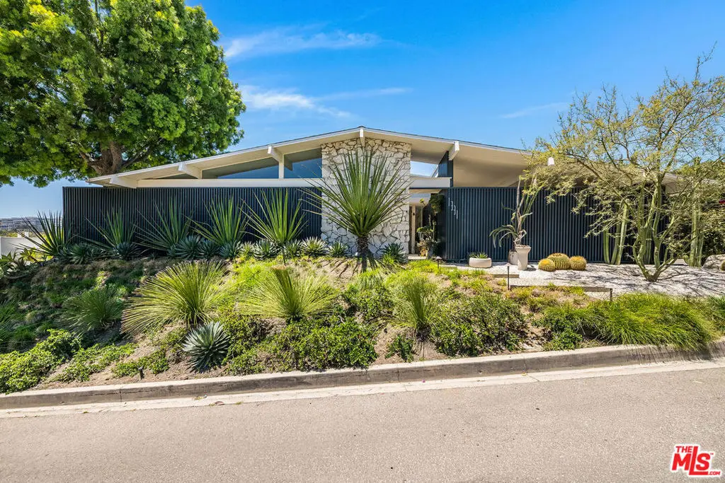 1331 Casiano Road, Los Angeles, CA 90049 - #1