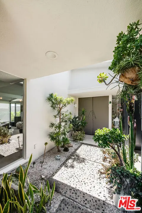 1331 Casiano Road, Los Angeles, CA 90049 - #2