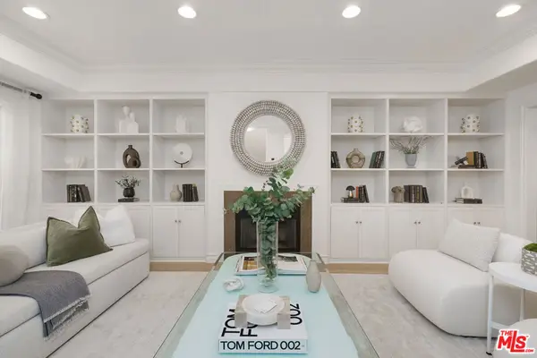 11723 Mayfield Avenue #4, Los Angeles, CA 90049