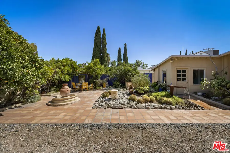 6033 Fulcher Avenue, North Hollywood, CA 91606 - #2