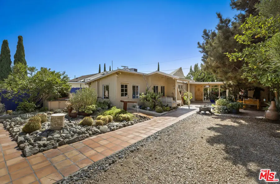 6033 Fulcher Avenue, North Hollywood, CA 91606 - #3