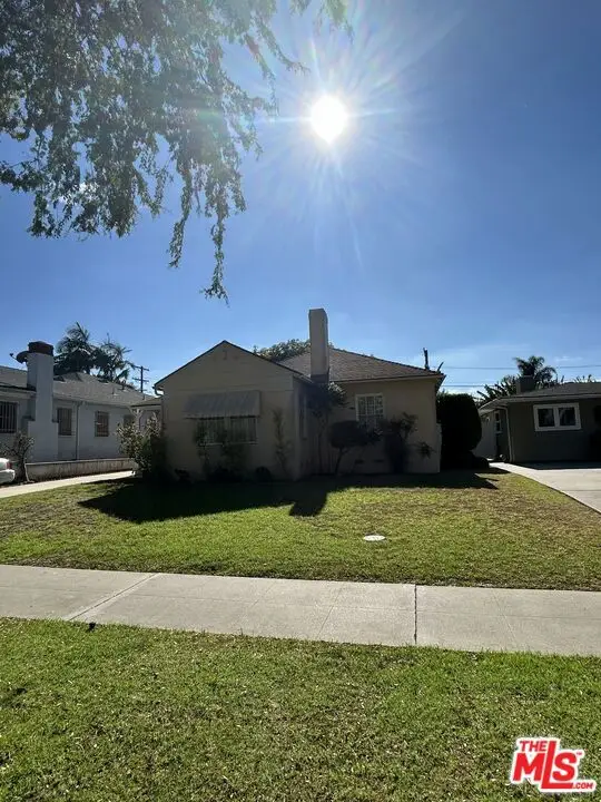 3445 S Redondo Boulevard, Los Angeles, CA 90016