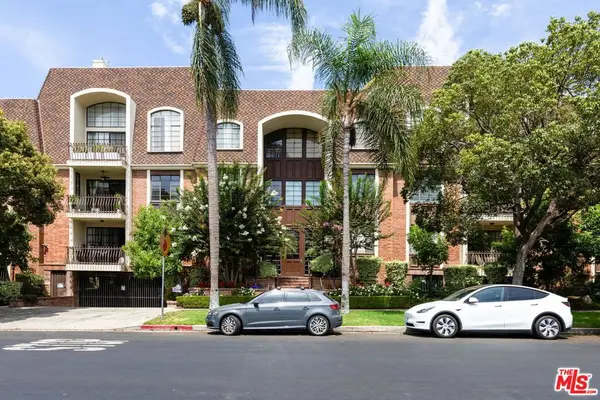 11939 Gorham Avenue #204, Los Angeles, CA 90049