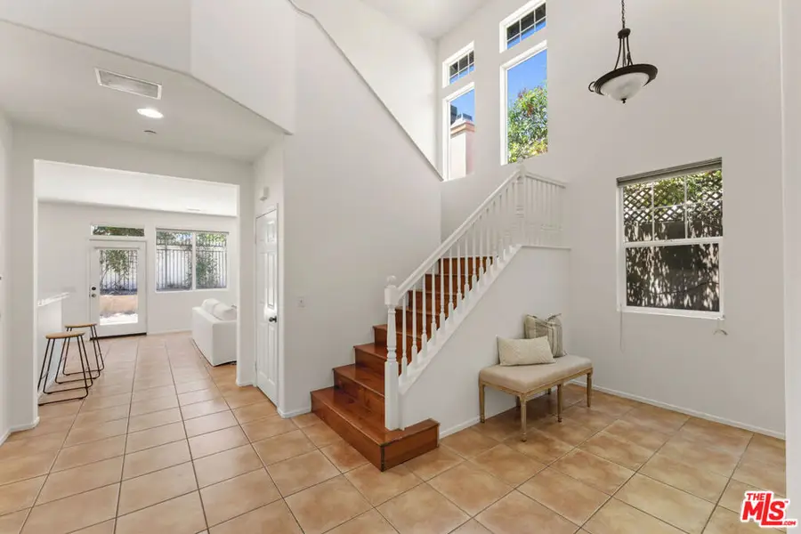 7701 Jordan Avenue, Canoga Park, CA 91304 - #3